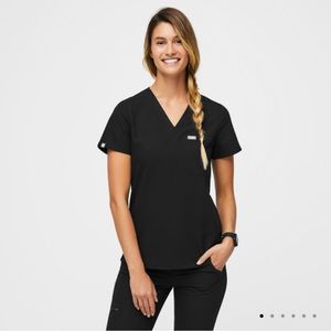 FIGS Catarina Scrub Top Blk M Set of 2!